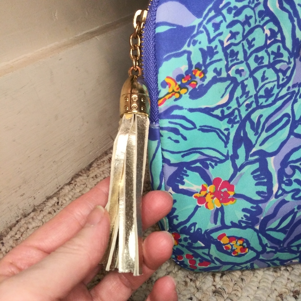 Lily Pulitzer Blue Pineapple & Floral Print Tech Pouch - Picture 3 of 9